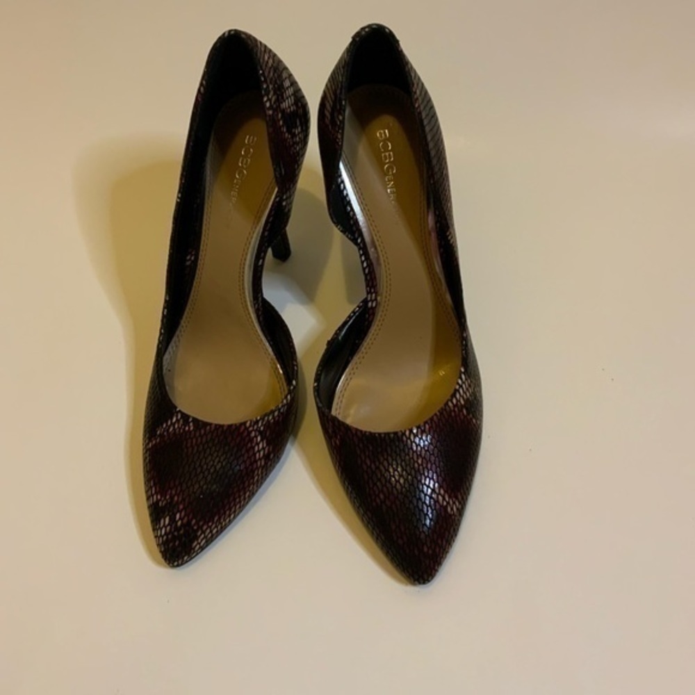 BCBGeneration Pumps - Picture 3 of 8